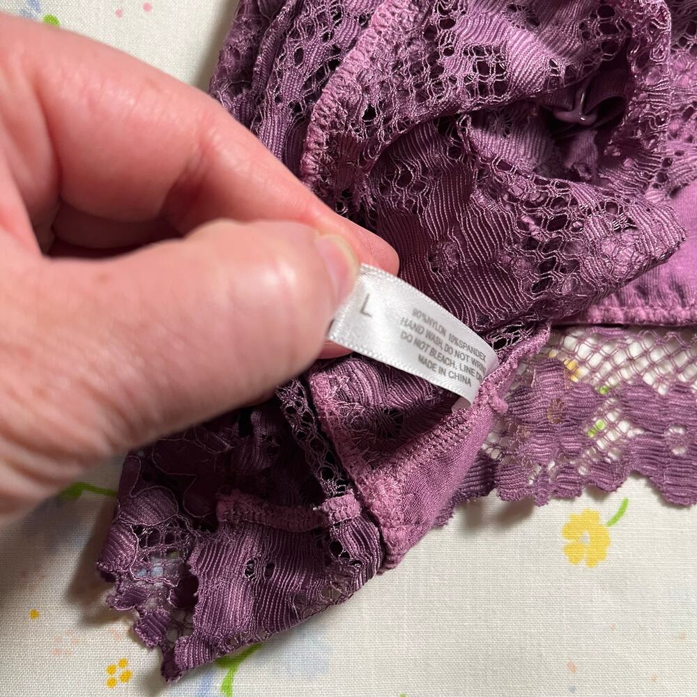 Two NEW Large Lace Bralettes - Picture 9 of 9